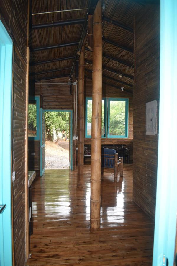 Вилла Casa De Bambu Турриальба Экстерьер фото